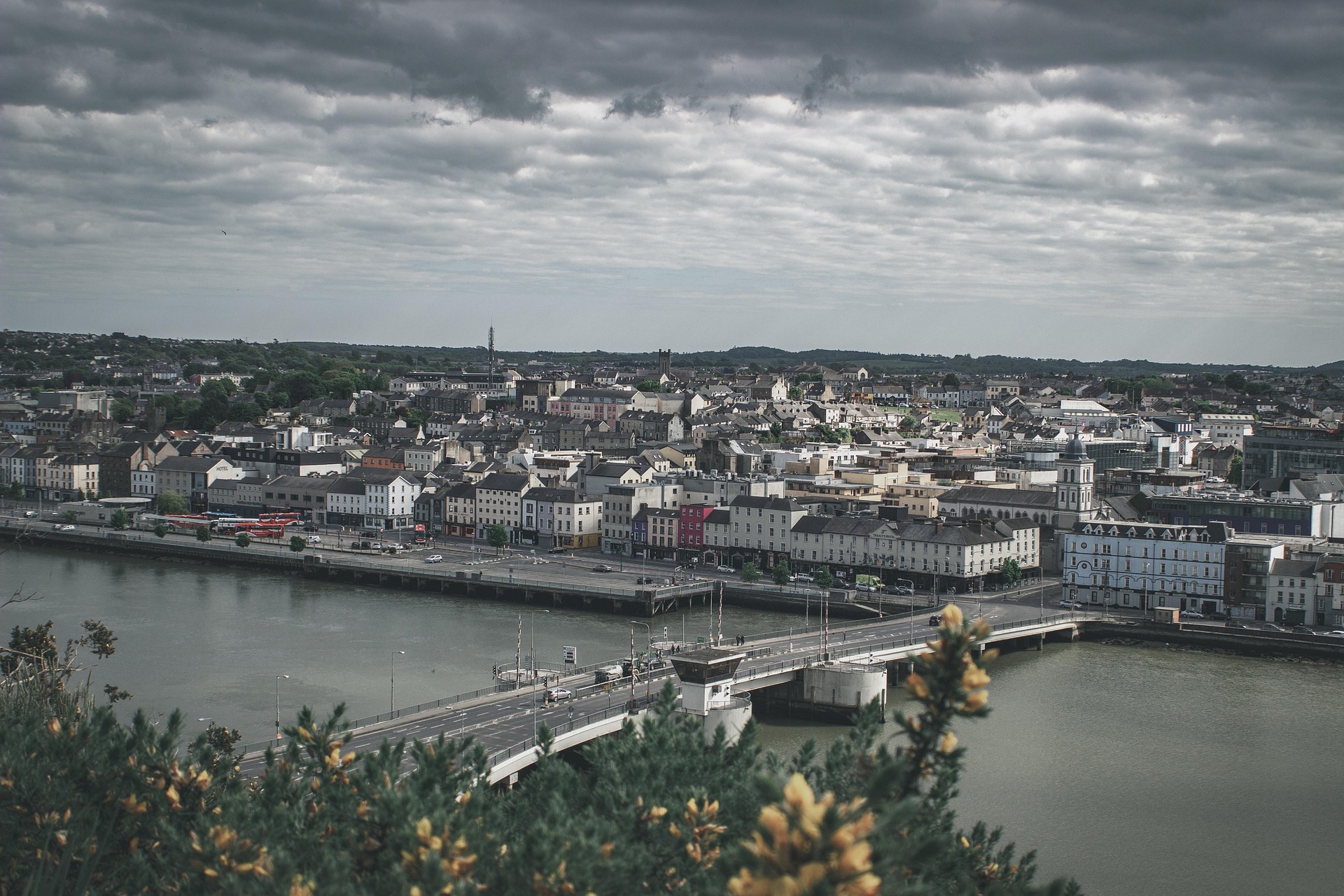 Waterford City waterfront and Reginald's Tower